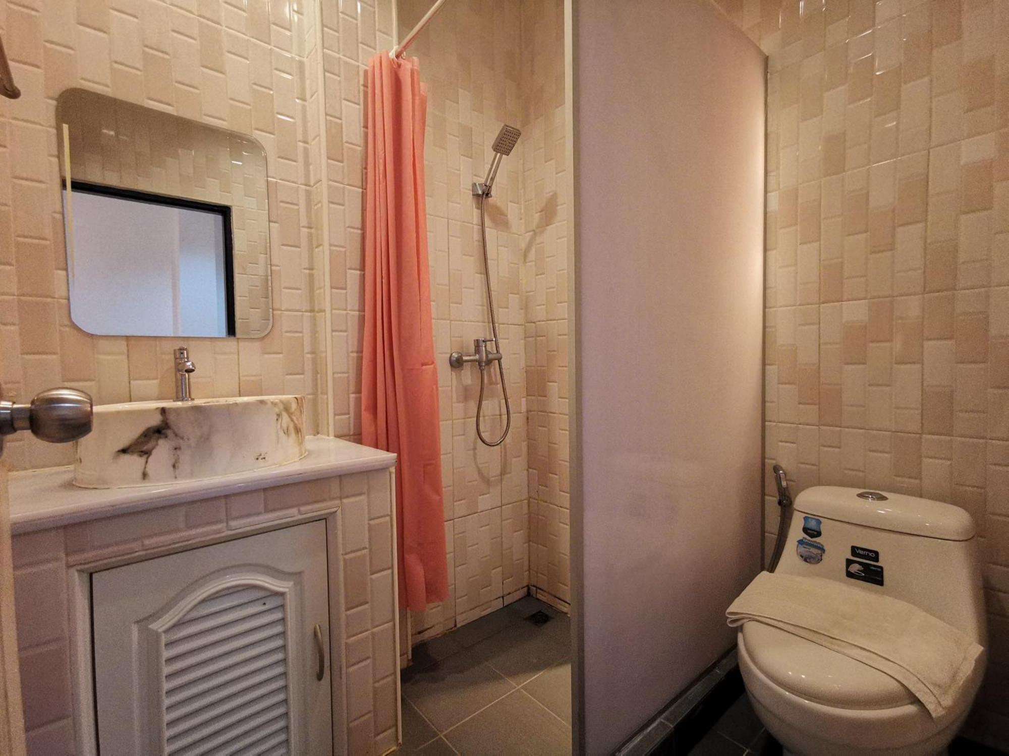Kan Home Hotel Kanchanaburi Zewnętrze zdjęcie