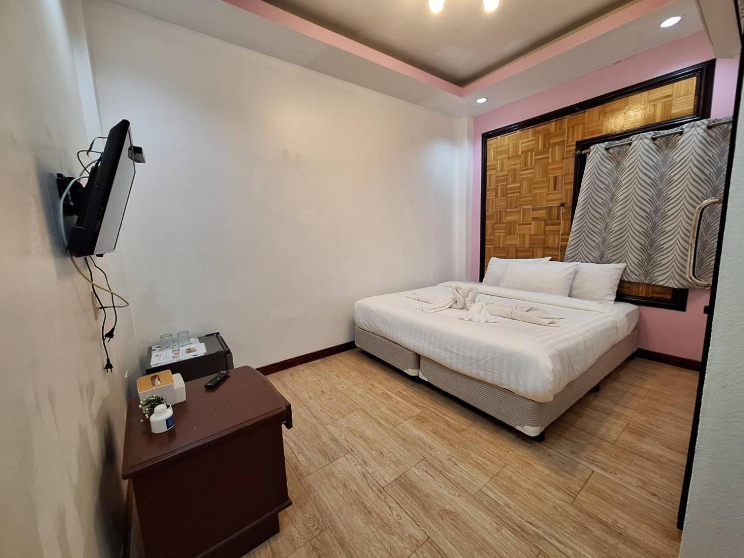 Kan Home Hotel Kanchanaburi Zewnętrze zdjęcie