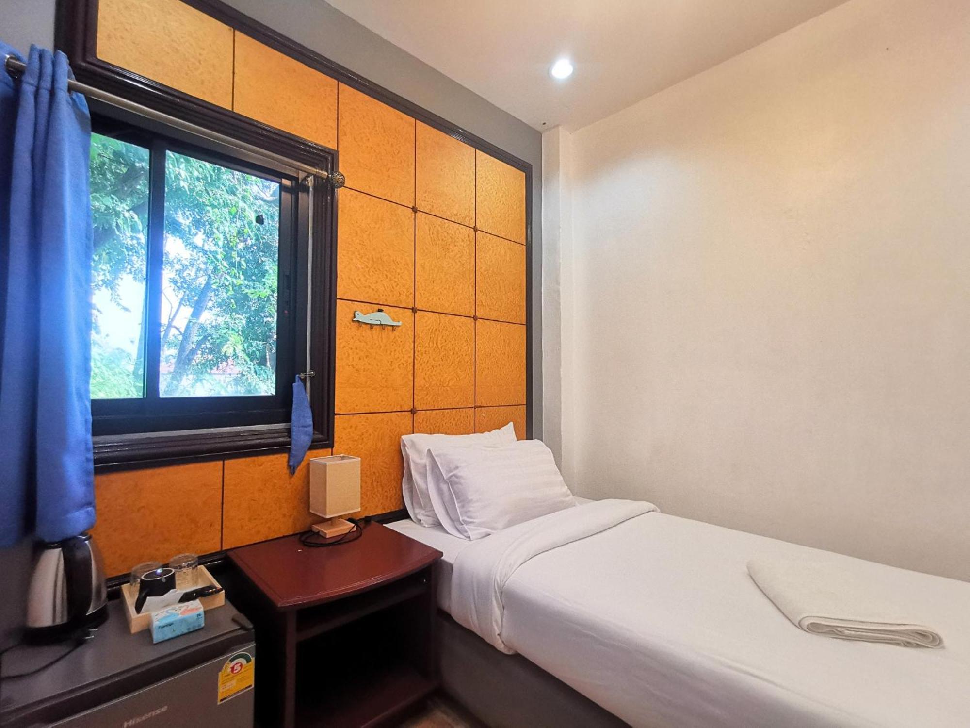 Kan Home Hotel Kanchanaburi Zewnętrze zdjęcie